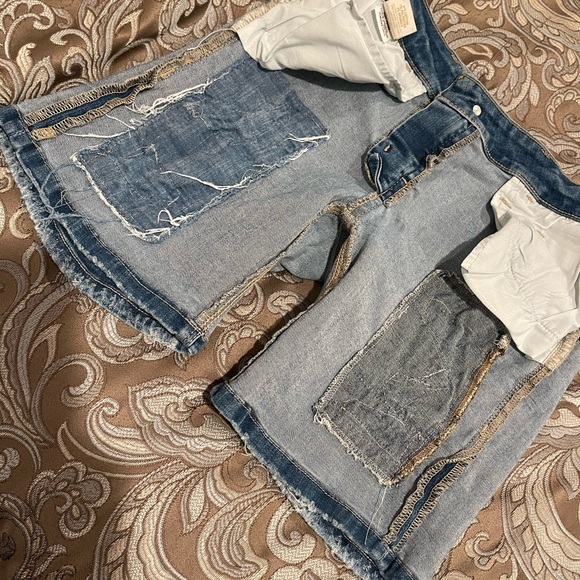 Daytrip Lynx denim shorts women’s size 25 BUCKLE - Picture 6 of 10